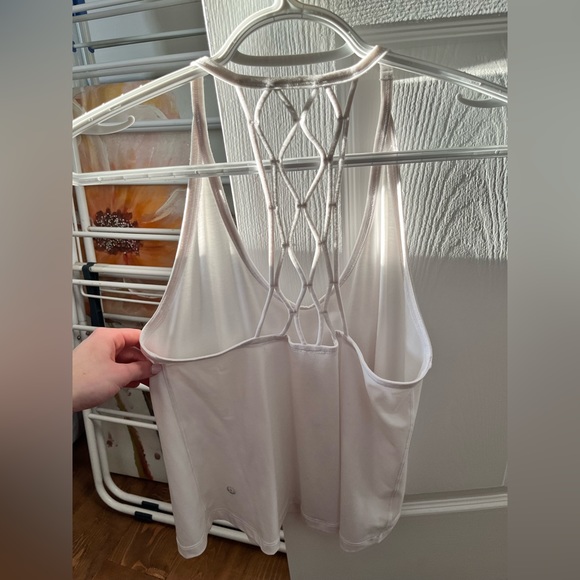 Lululemon tank - Picture 2 of 3